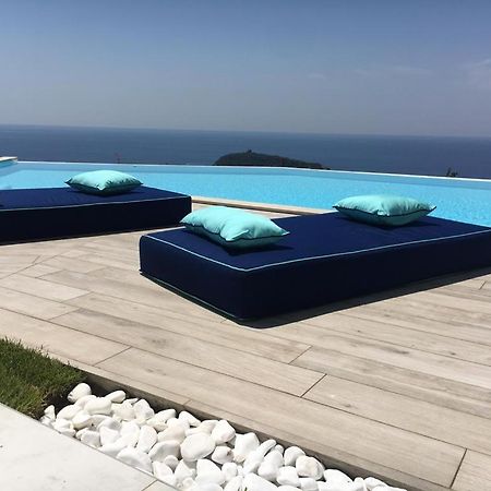 Luxury Villa Blue&Blanc Piscina A Sfioro Isola ديامنتي المظهر الخارجي الصورة